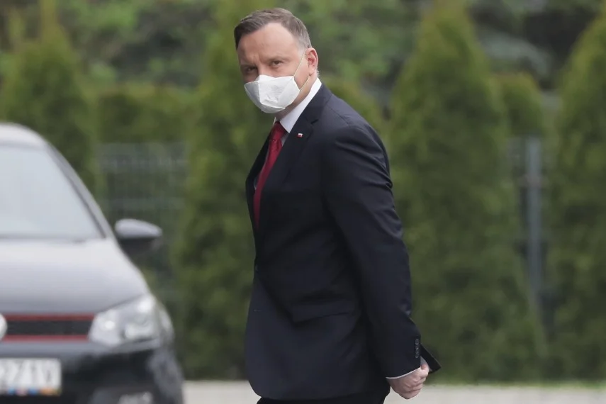 Andrzej Duda może liczyć na 40 proc. poparcia w badaniu Instytutu Pollster dla "Super Expressu". Szymon Hołownia ma 20 proc. poparcia. Gdyby wybory prezydenckie 2020 odbyły się w najbliższą niedzielę, doszłoby do drugiej tury.