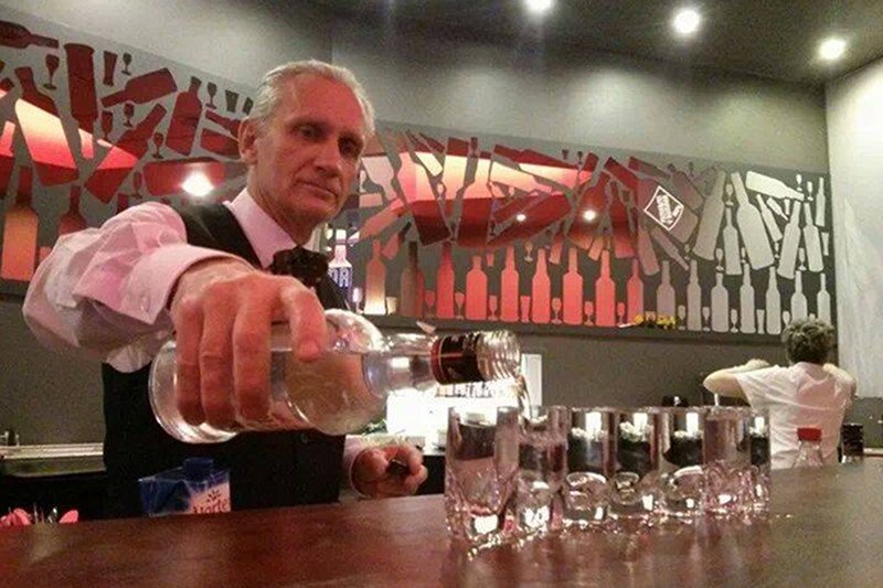 Osobliwe klimaty, czyli stworzone przez osobowość szefa lokalu. "Nawet szklankę wody trzeba umieć podać"