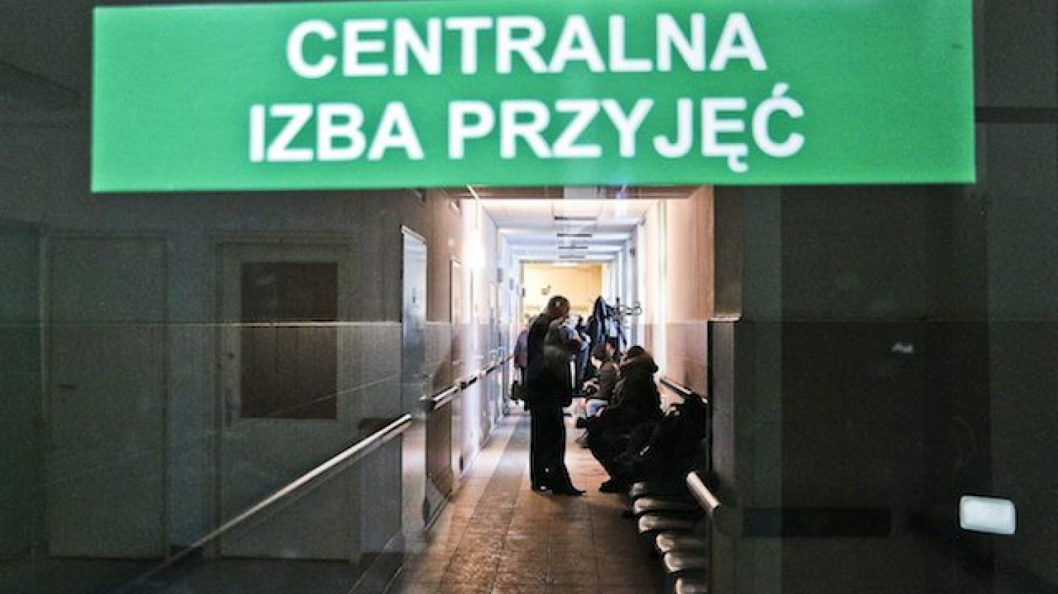 Liczysz na wizytę domową? Lepiej przygotuj się na spacer do szpitala.