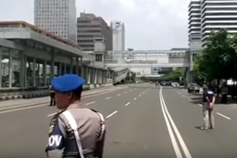 Tuż po zamachu w Dżakarcie.