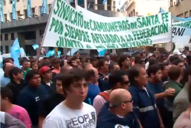 Argentyńskie związki zawodowe organizują protesty przeciwko rosnącym nierównościom społecznym