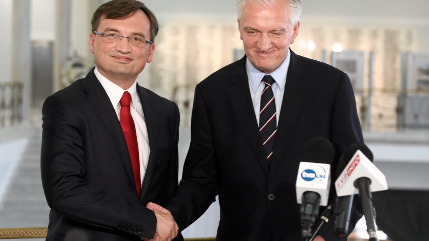 Jarosław Gowin przekonuje, że praktyka rządów Jarosława Kaczyńskiego była "względnie liberalna".