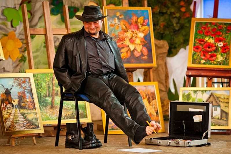 Stanisław Kmiecik, niepełnosprawny malarz, którego nie wpuszczono do klubu w Nowym Sączu