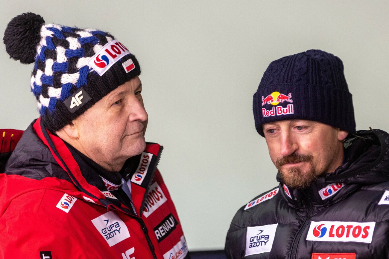 Prezes PZN Apoloniusz Tajner i dyrektor Adam Małysz - są pod ostrzałem po decyzji o zwolnieniu trenera Doleżala.