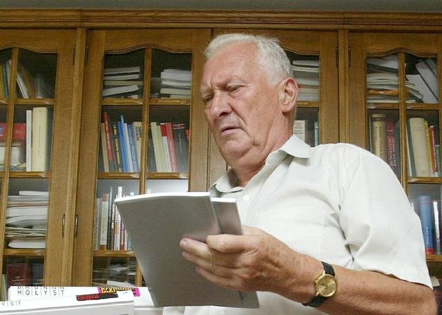 Profesor Brunon Hołyst