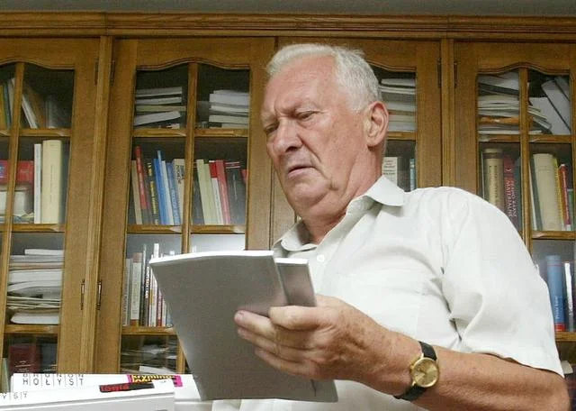 Profesor Brunon Hołyst