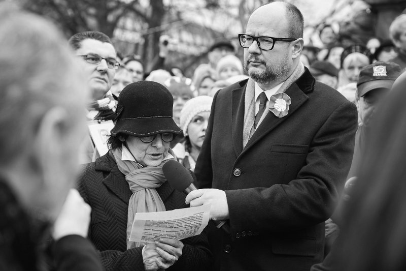 Ujawniono trasę konduktu pogrzebowego Pawła Adamowicza.