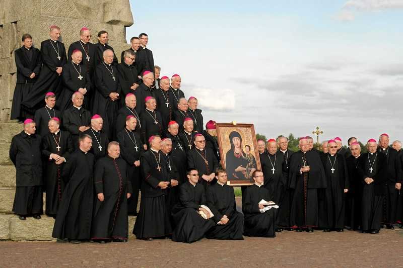 Hierarchowie z KEP podczas jednego ze zgromadzeń plenarnych.