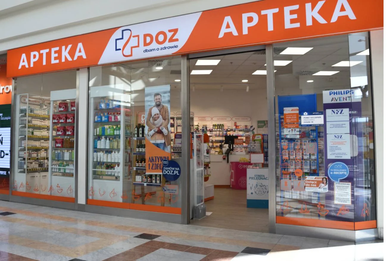 Maść pod oczy z apteki działa cuda.  Kupicie ją za grosze