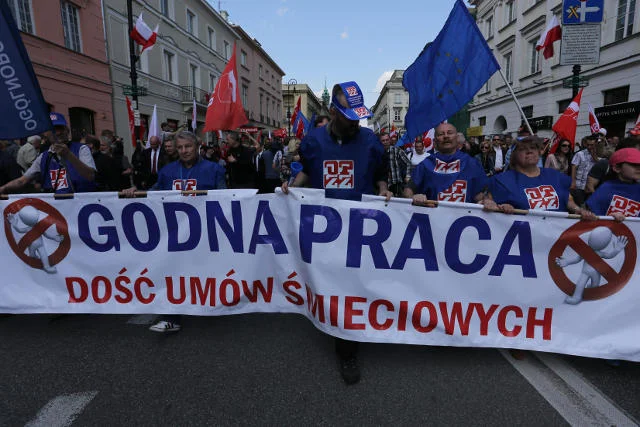 Demonstracja, jaką członkowie OPZZ i SLD zorganizowali 1 maja 2014 roku w Warszawie