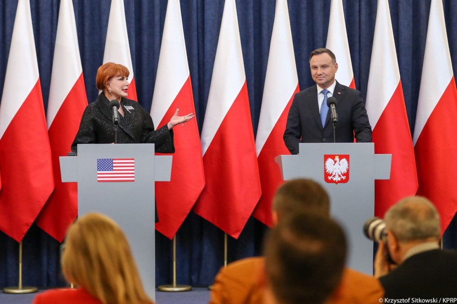 Andrzej Duda popełnił dyplomatyczną gafę na konferencji prassowej z ambasadorką Georgette Mosbacher