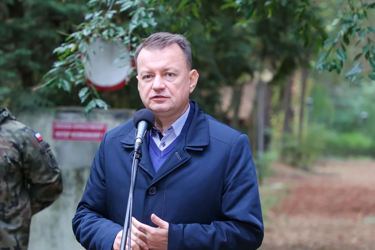 Błaszczak uderza w opozycję. Porównał sytuację w kraju do wojny z Hamasem.