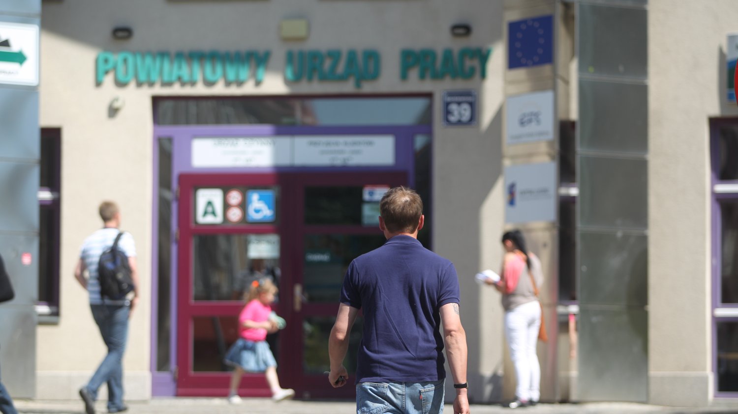 Szukają pracowników w nieoczywistej branży. Płacą 150 zł za godzinę, ale jest pewien haczyk Szukają pracowników w tej branży. Płacą 150 zł za godzinę, ale jest pewien haczyk