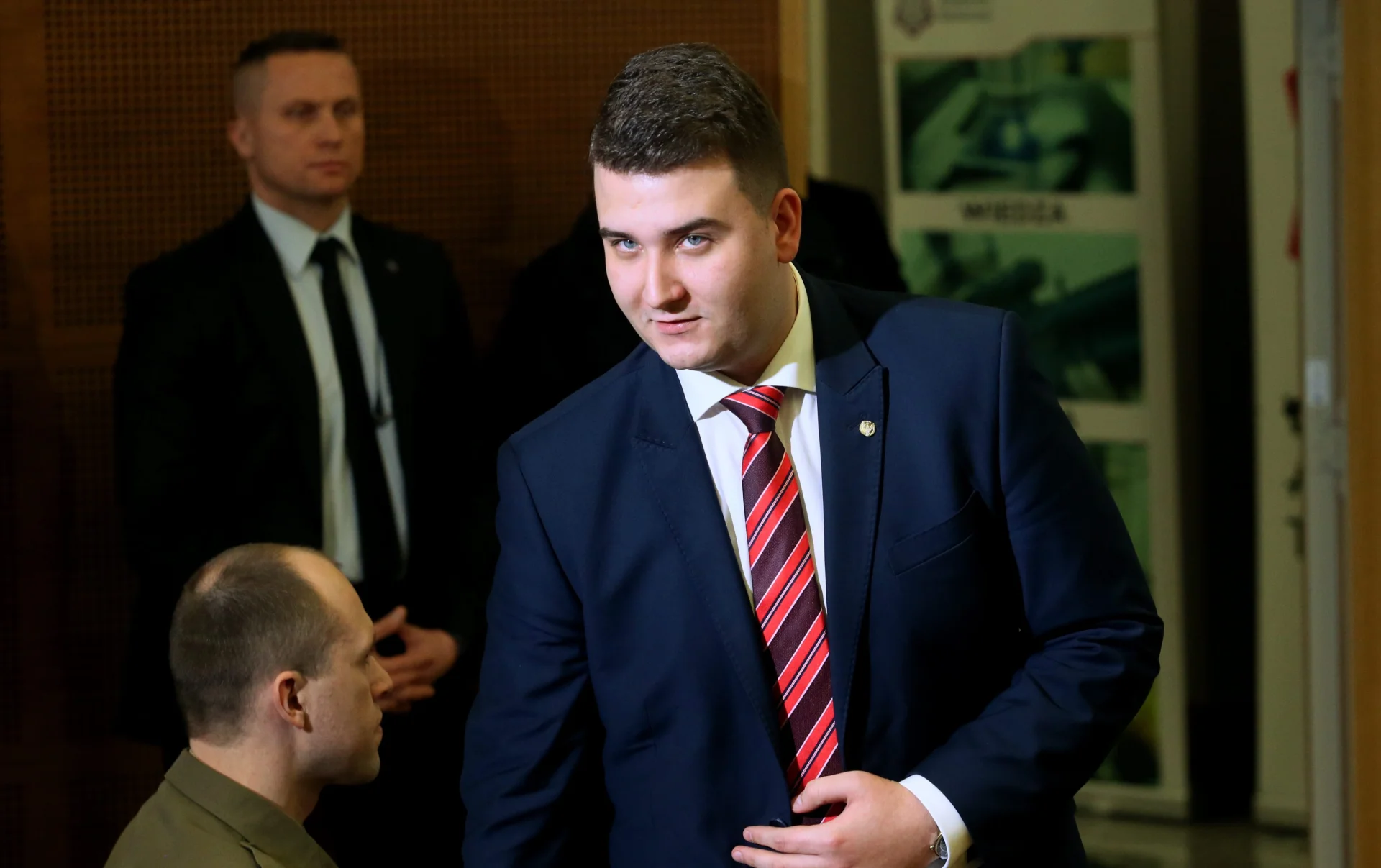 Prokuratura bada między innymi kontakty Misiewicza z obecnym szefem MSZ Zbigniewem Rauem.