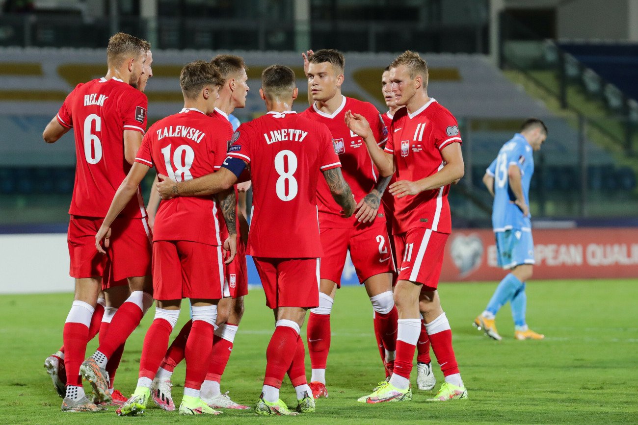 Reprezentacja Polski wygrała 7:1 wyjazdowy mecz z San Marino, dokładając ważne trzy punkty do dorobku.