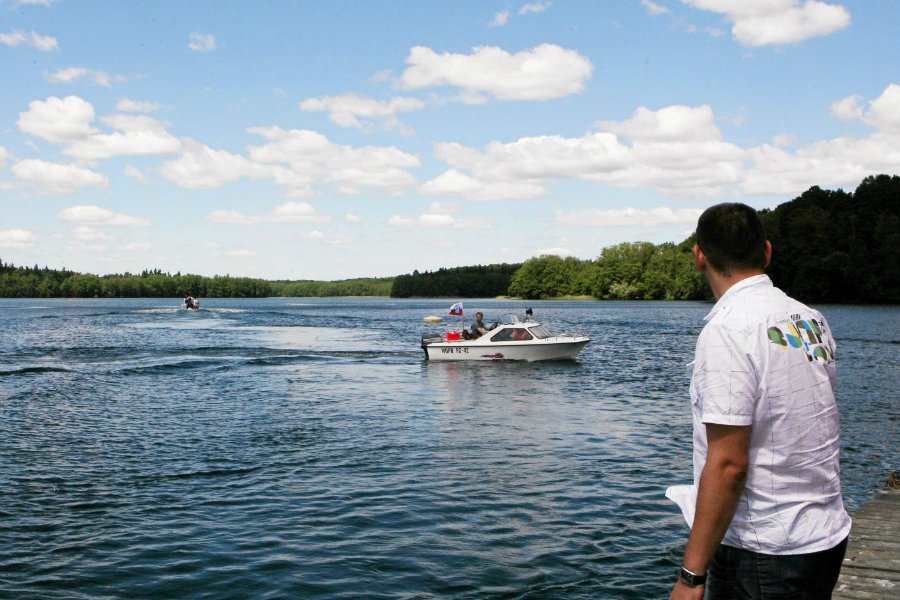 Do tragedii doszło w miejscowości Płociczno-Tartak w województwie podlaskim. 34-letni mężczyzna utopił się w jeziorze Staw.