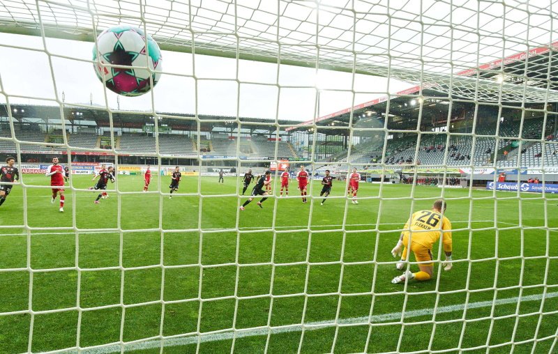 Robert Lewandowski wyrównał rekord Gerda Müllera, a mógł go nawet pobić