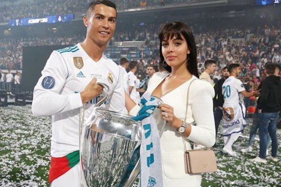 Cristiano Ronaldo jest coraz bliżej Juventusu? Taką informację podaje czołowy hiszpański dziennik "AS".