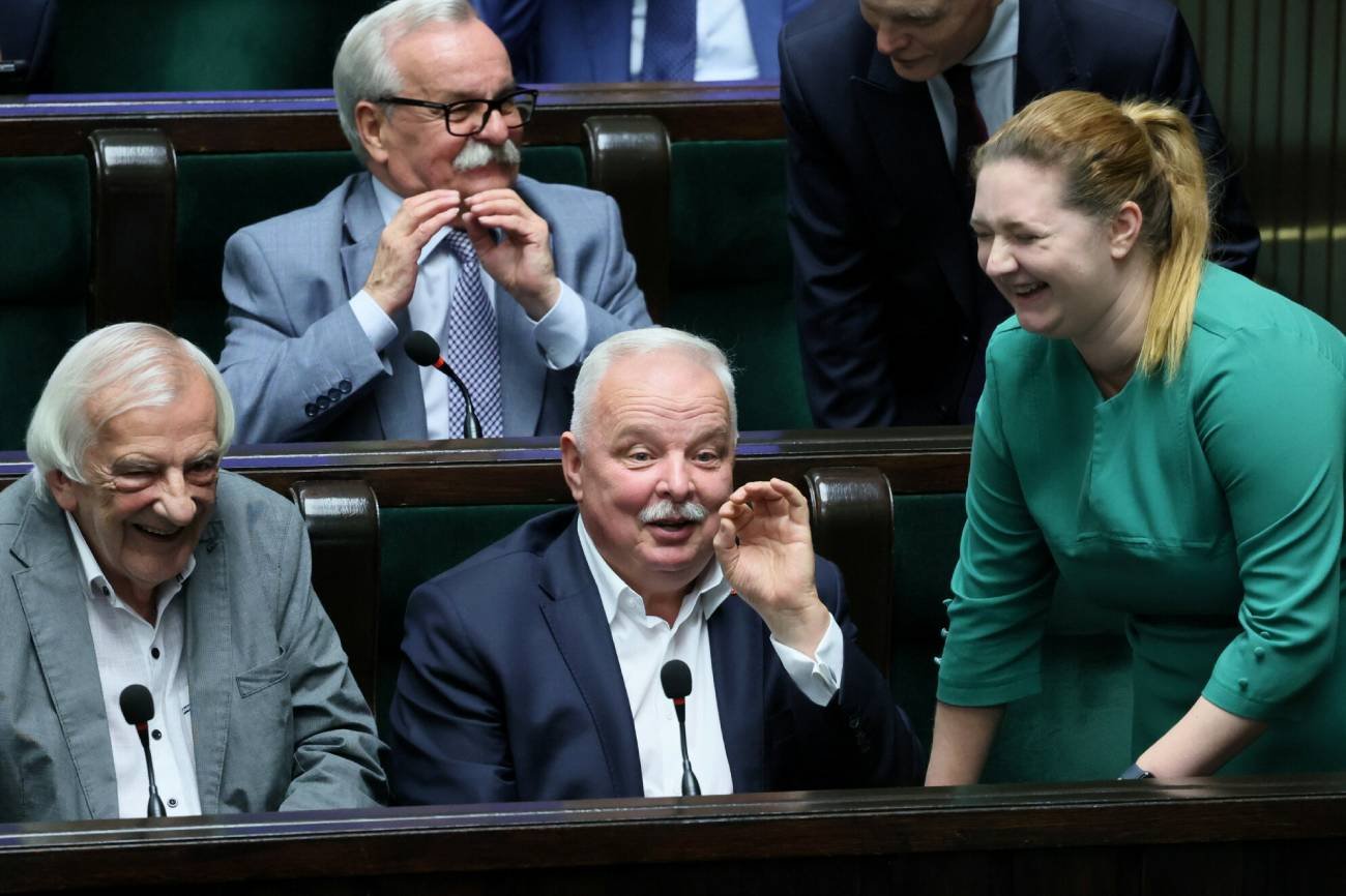 W PiS kpią ze składu nowego rządu Morawieckiego. Padły dosadne słowa