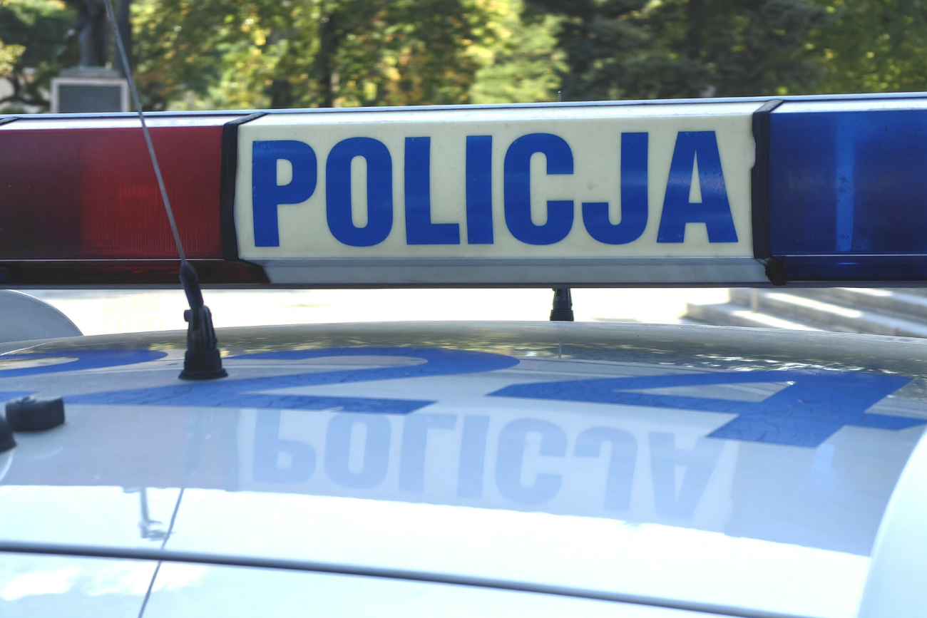 Tragedia w łódzkim. Odkryto zwłoki kobiety z raną ciętą szyi