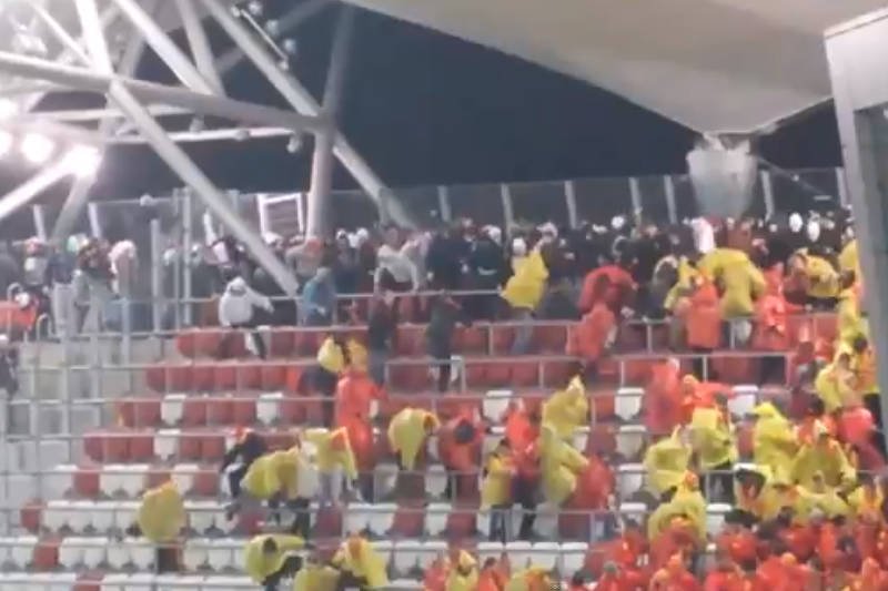 Czy można sobie wyobrazić polską piłkę nożną bez zadymiarzy?