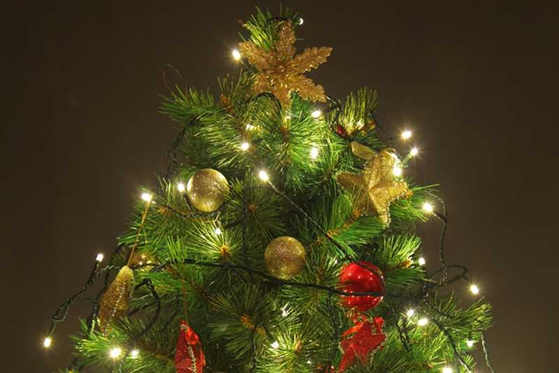 Czy ateista może ubierać choinkę?