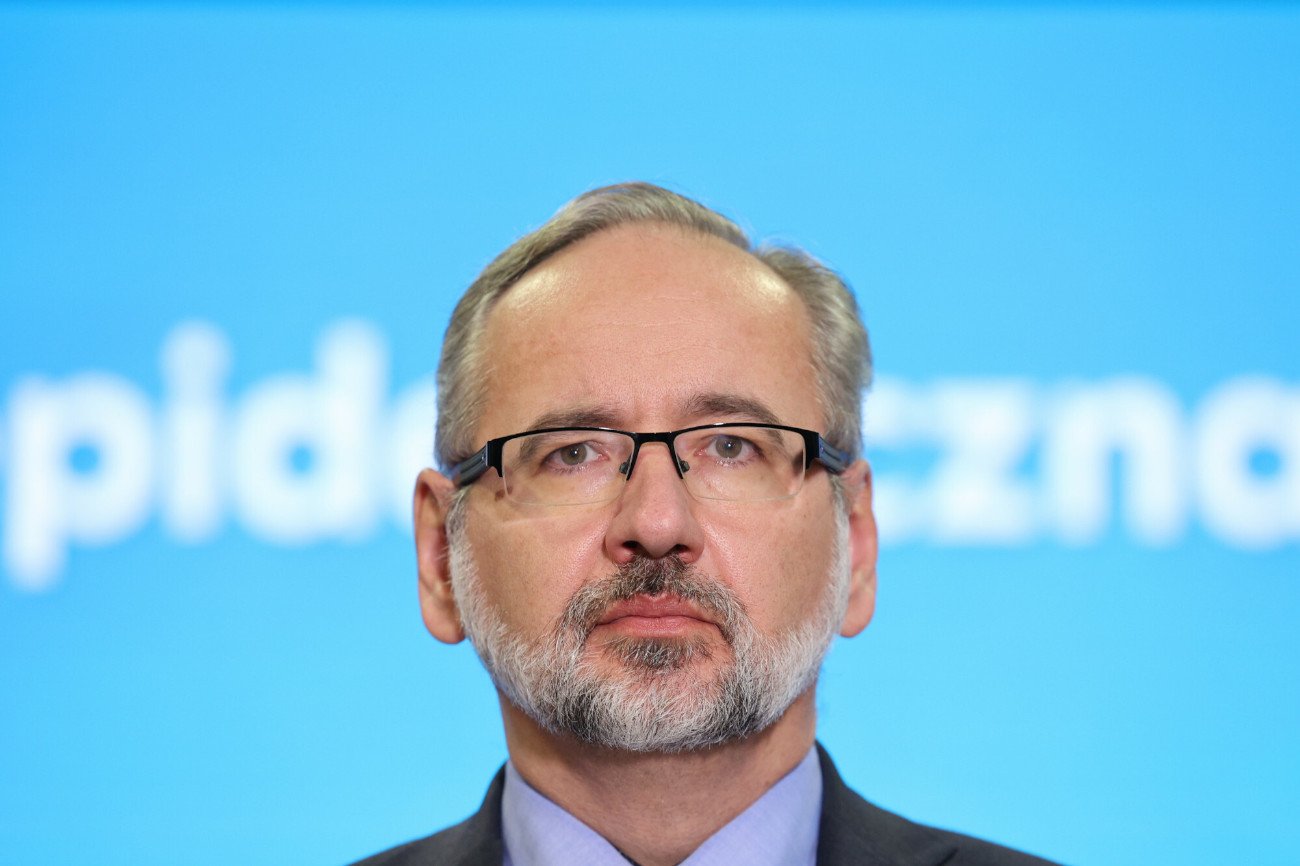 Minister Adam Niedzielski ogłosił podpisanie porozumienia z ratownikami medycznymi.