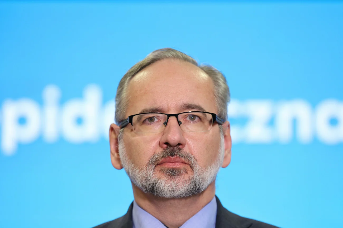 Minister Adam Niedzielski ogłosił podpisanie porozumienia z ratownikami medycznymi.