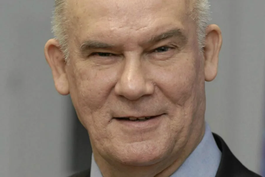Tadeusz Dziuba, kandydat na zastępcę szefa NIK, nie wiedział kim jest Dominika Wielowieyska. Dziennikarka Gazety Wyborczej pisała o niejasnościach przy wynajmie jego mieszkania.