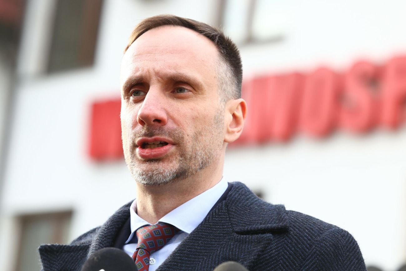 Janusz Kowalski z interwencją poselską w WOŚP. Odbił się od drzwi.