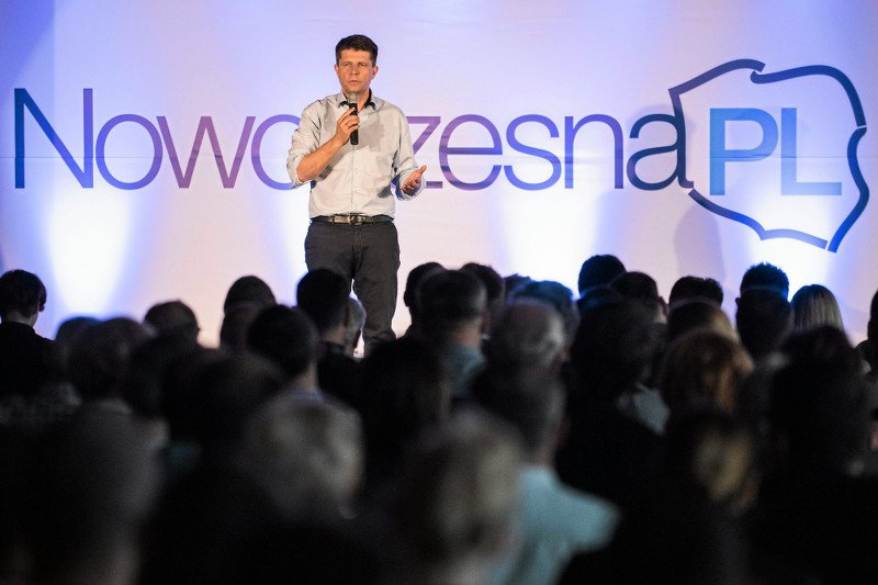 Petru, podczas niedzielnego kongresu NowoczesnejPL w Gdańsku, oficjalnie zaprosił do debaty m.in. Beatę Szydło i Pawła Kukiza.