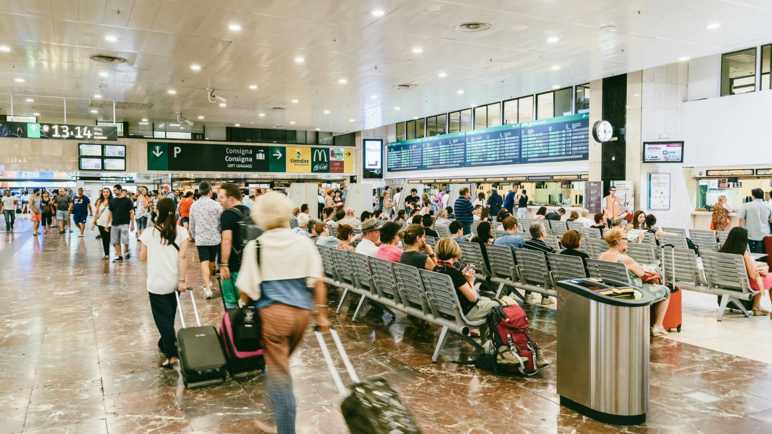 Skiplagging sposobem na tanie loty. Działa, ale linie odgryzają się spryciarzom