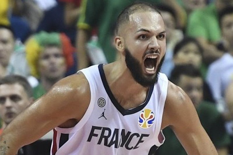 Amerykanie przegrali w ćwierćfinale z Francją 89:79.