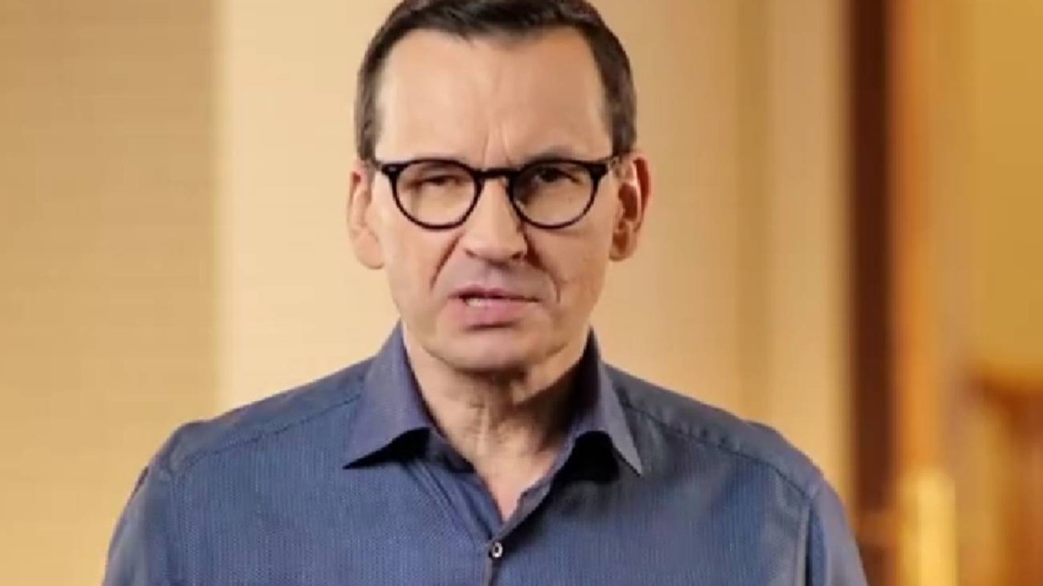 Mateusz Morawiecki docina Hołowni. Show i popcorn