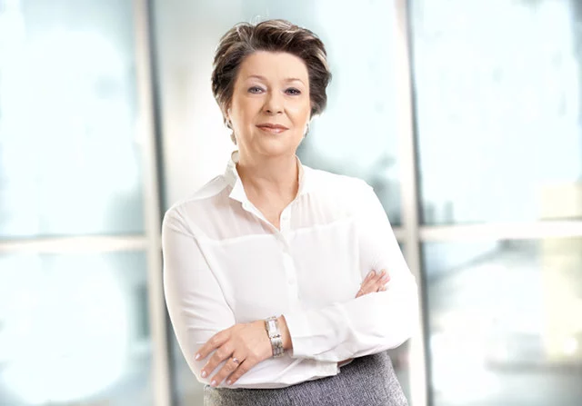 Dr Irena Eris