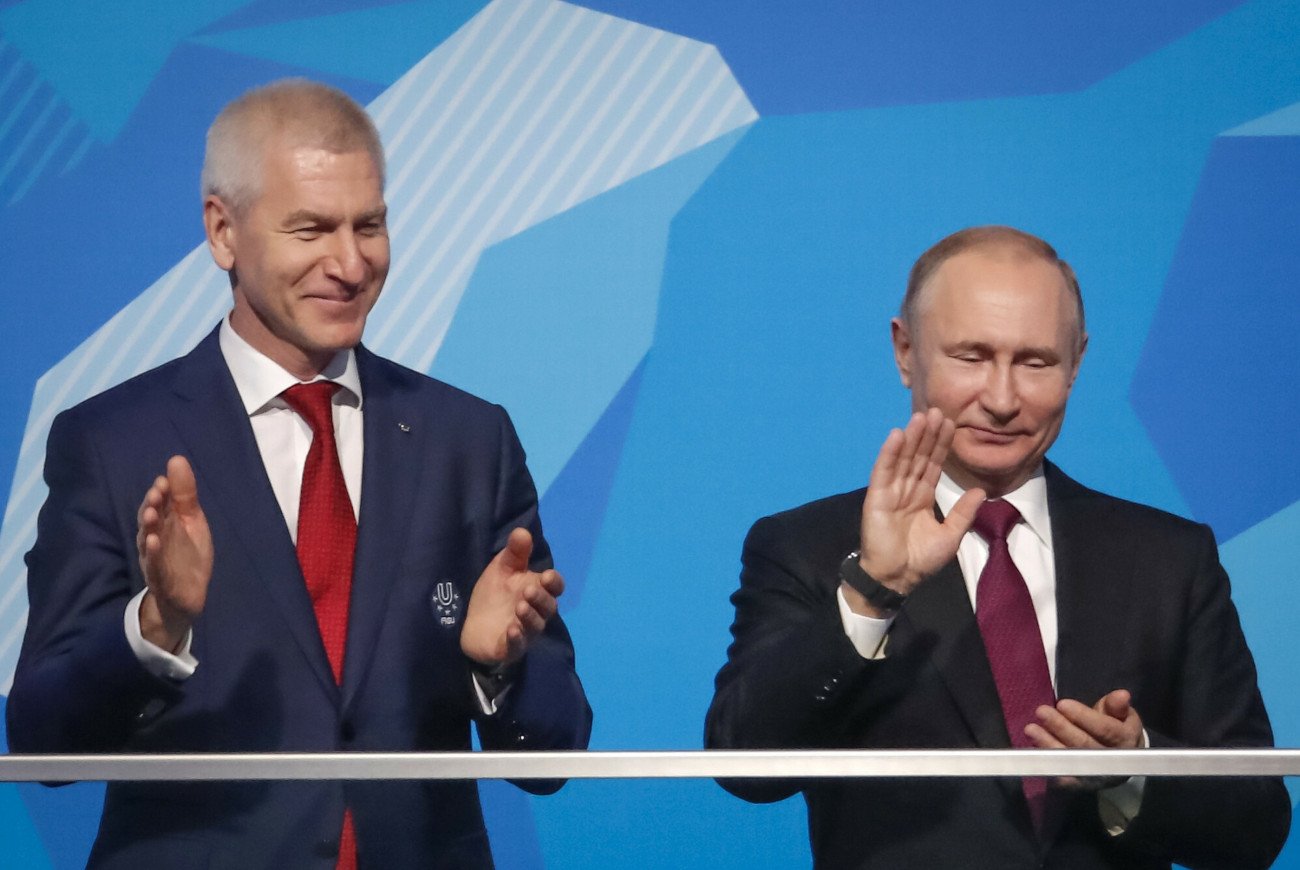 Minister sportu Oleg Matytsin w towarzystwie Władimira Putina podczas otwarcia Uniwersjady w Krasjonarsku.