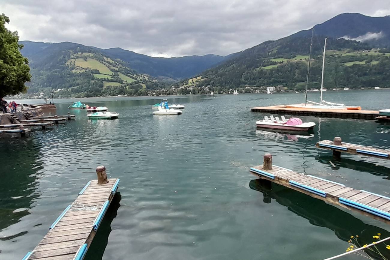 Jezioro Zeller See w Zell am See Kaprun.