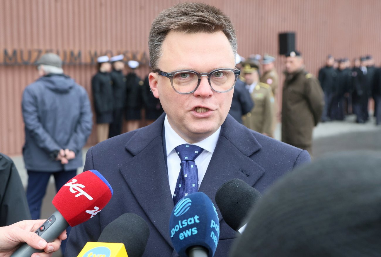 Szymon Hołownia znów się "popisał". Konieczne było sprostowanie.