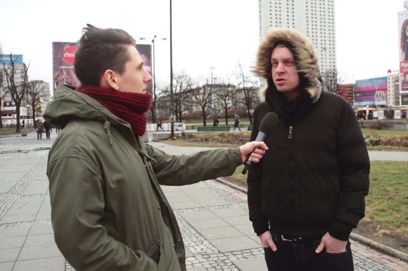 Niesamowite - wystarczy lekko zmienić treść pytania, by ludzie wyśpiewali nam swoje wrażliwe dane