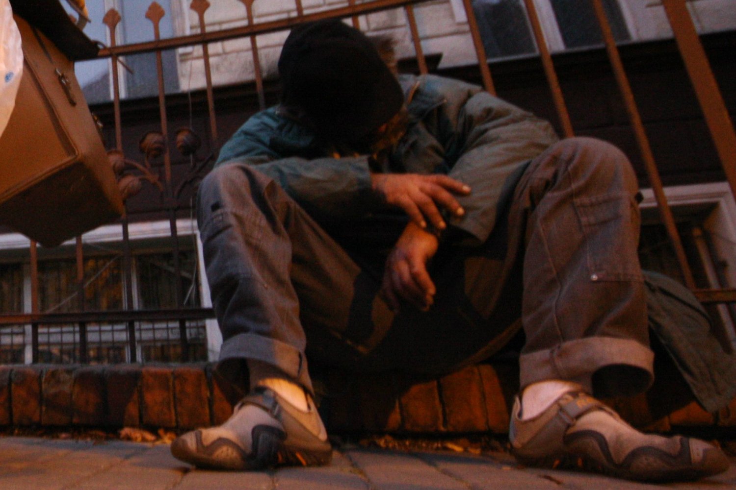 Niewielu bezdomnych decyduje się na życie w ośrodku.