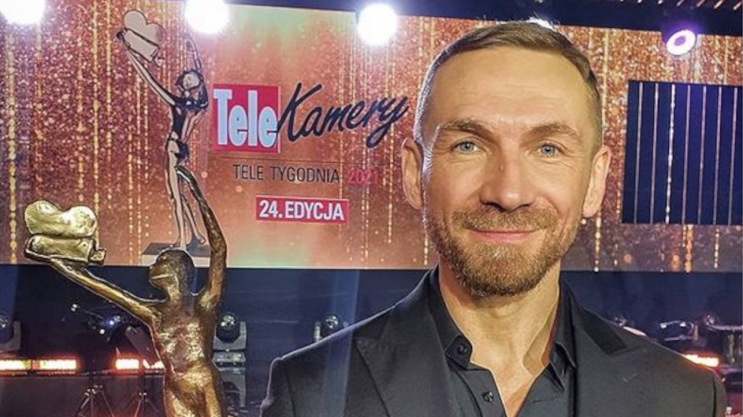 Przemek Kossakowski dostał Telekamerę w 2021 roku za program "Down The Road"