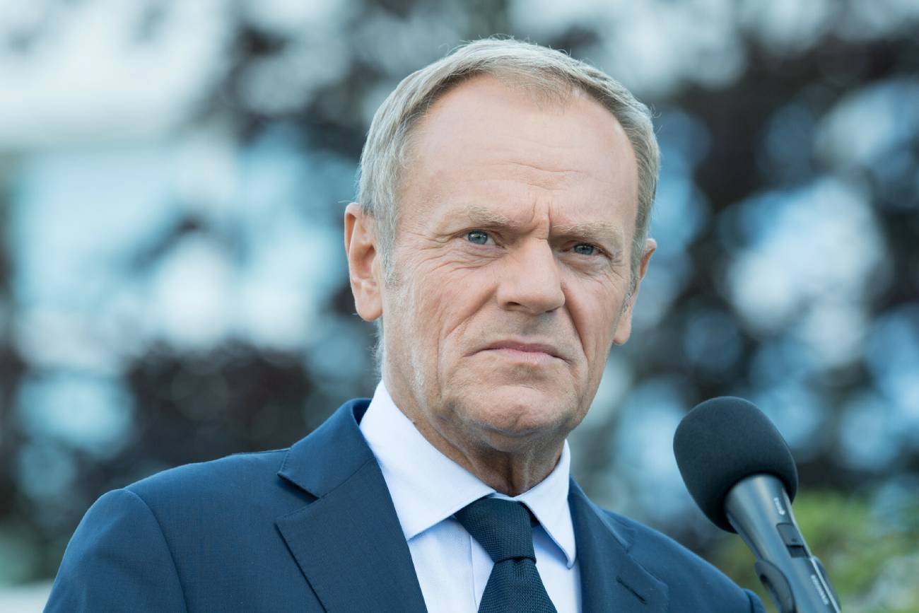 "Propaganda PiS rozsypała się". Nie mogą znieść, że Tusk mówi o reparacjach