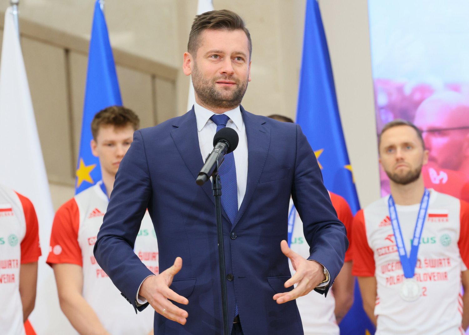 Minister Bortniczuk znów odleciał. Igrzyska w Polsce? Ten pomysł bije inne na głowę