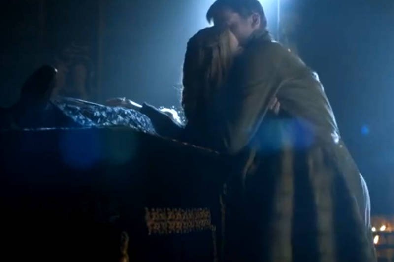 Jedna ze scen w 3. odcinku 4. sezonu "Gry o Tron" wzbudziła spore kontrowersje w amerykańskich mediach.