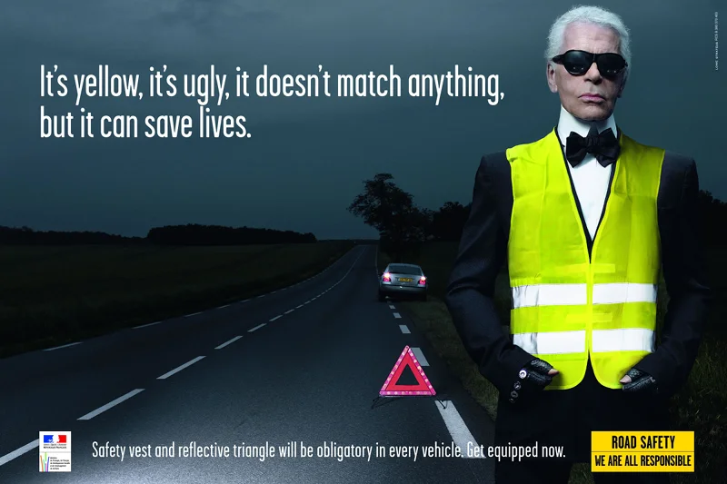 We Francji to sam guru mody Karl Lagerfeld przekonywał do noszenia odblasków