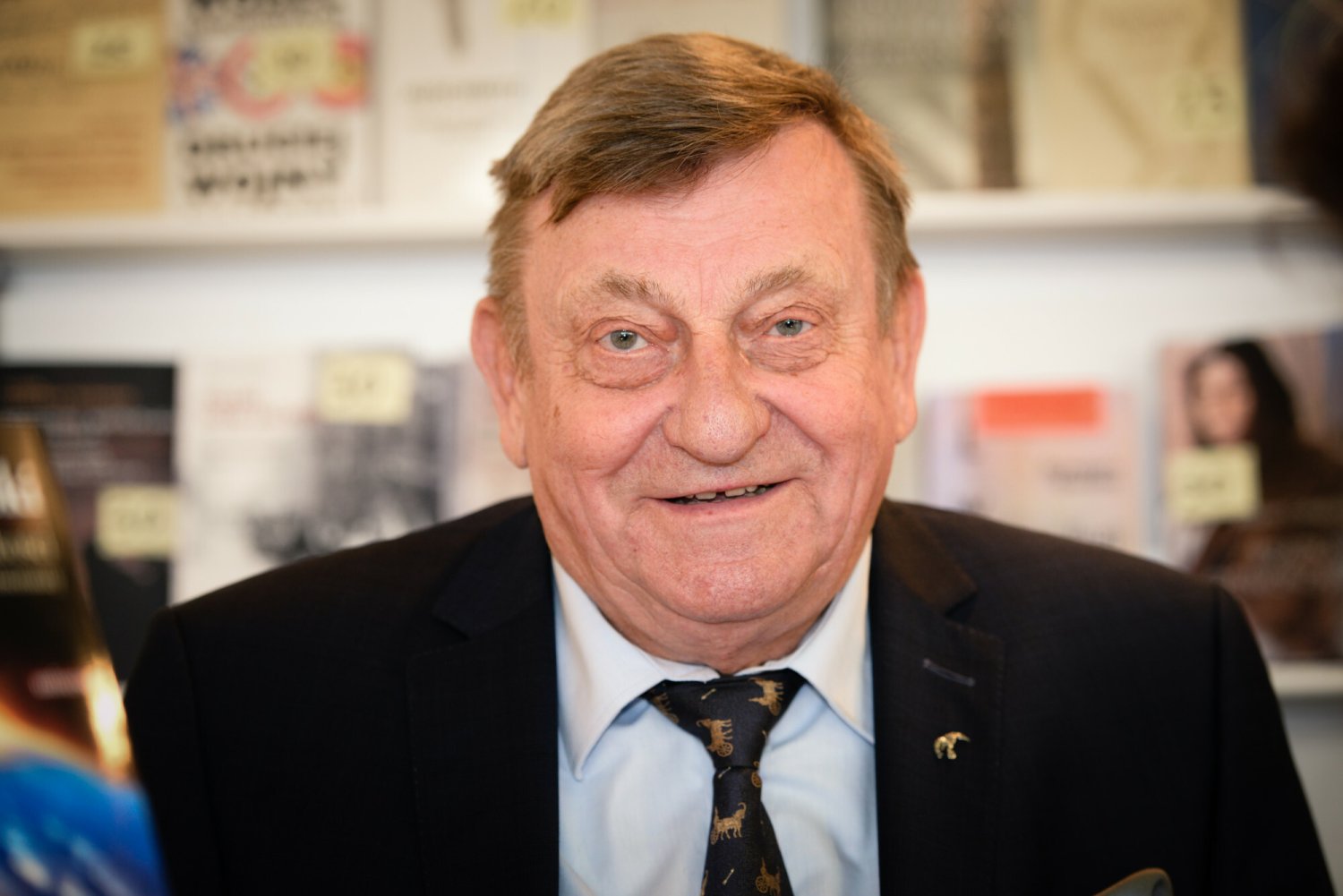 Słynny polski kosmonauta i lotnik Mirosław Hermaszewski obchodzi w środę 15 sierpnia swoje 80. urodziny.