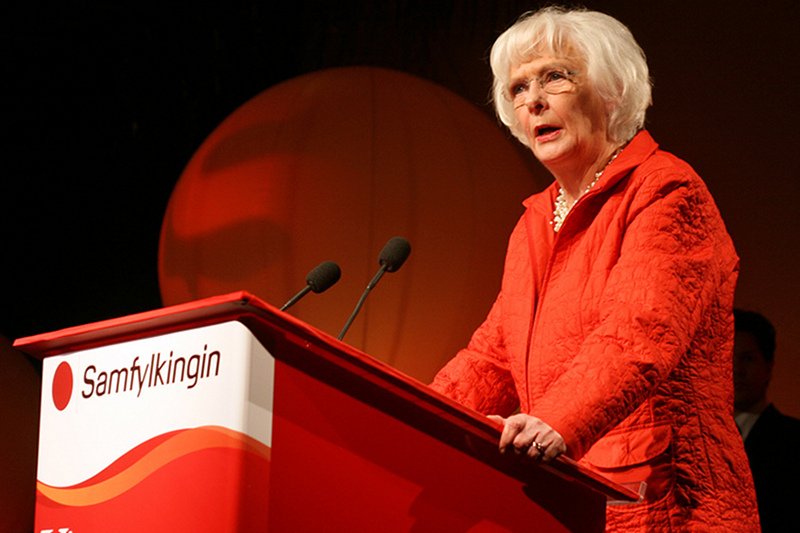 Za czasów rządów Johanny Sigurdardottir, islandzki rzad zakazał funkcjonowania klubów ze striptizem. Teraz bierze się za internetową pornografię.