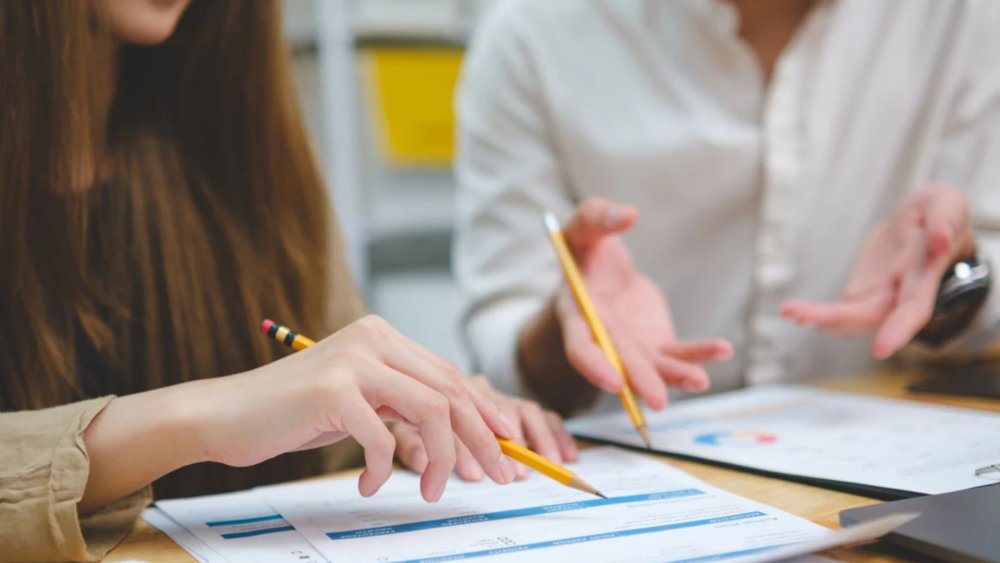 Polish government to raise B2B taxes to 15% for three entrepreneur groups from 2027