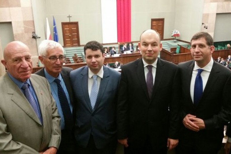 Polscy posłowie zostali wplątani w sprawę "izraelskiej grupy lobbystycznej", która rzekomo powstała w polskim parlamencie