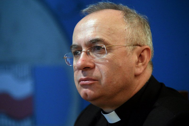 Ks. Józef Kloch krytykuje parlamentarzystów za in vitro. "Trzeba zadać pytanie, w jakiej drużynie chcą grać"